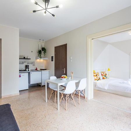 Psirri Place Economy Apartments Centrally Located Athens Exterior photo