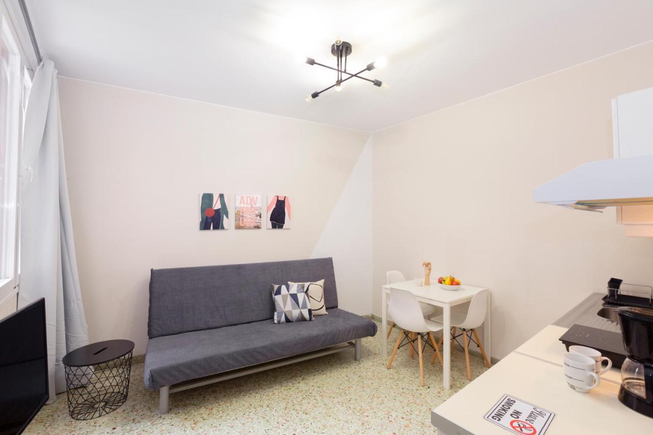 Psirri Place Economy Apartments Centrally Located Athens Exterior photo