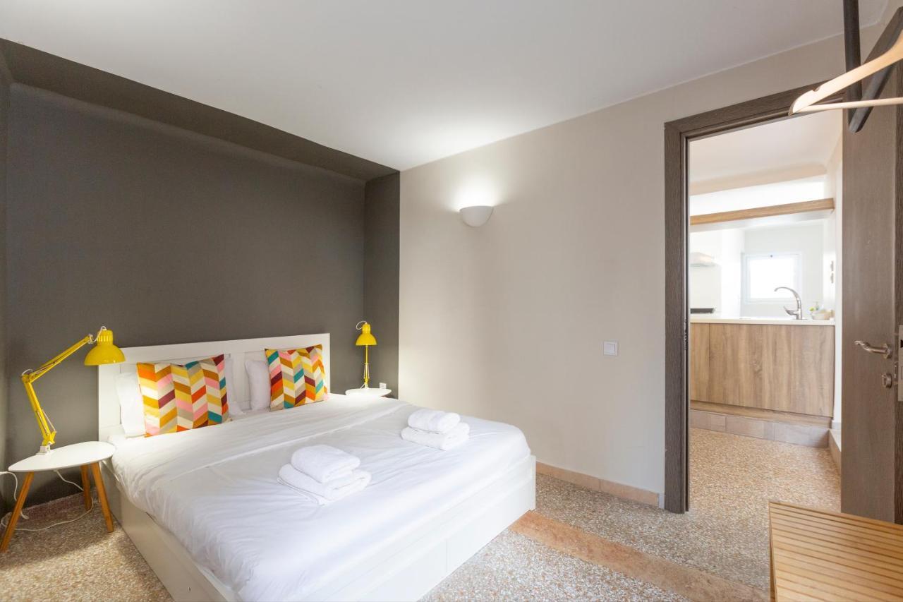 Psirri Place Economy Apartments Centrally Located Athens Exterior photo